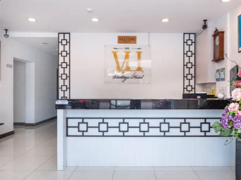 Super Oyo 596 The Vintage Hotel Johor Bahru Esterno foto