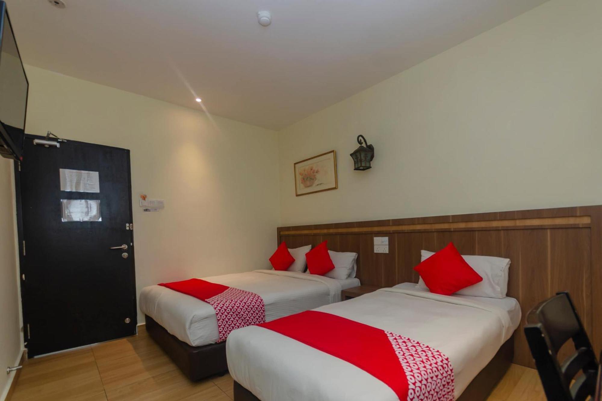 Super Oyo 596 The Vintage Hotel Johor Bahru Esterno foto