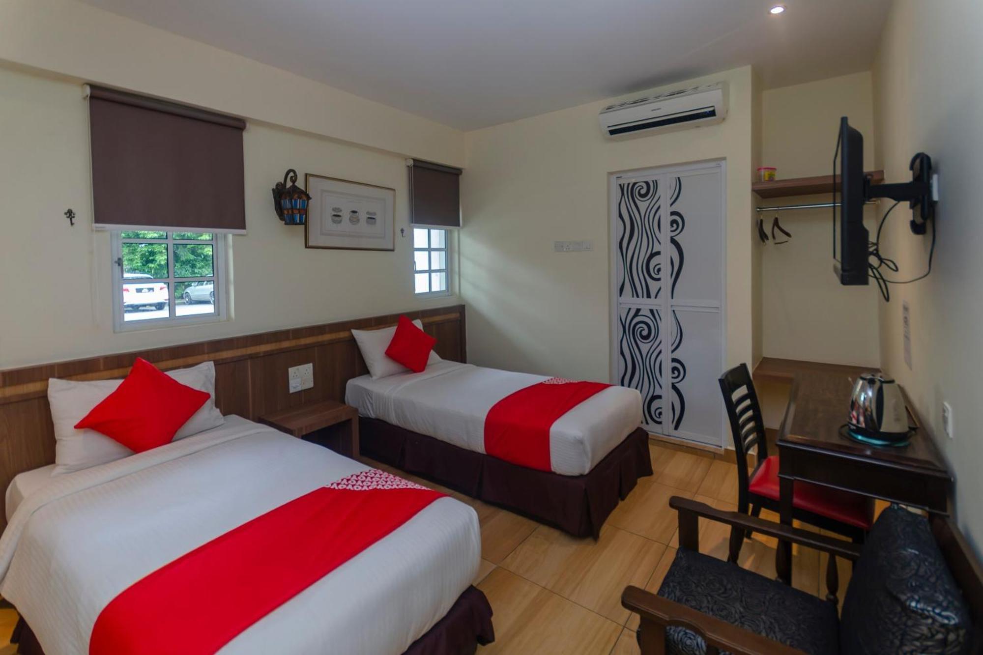 Super Oyo 596 The Vintage Hotel Johor Bahru Esterno foto