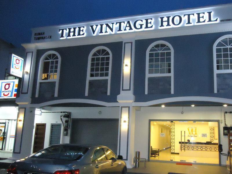 Super Oyo 596 The Vintage Hotel Johor Bahru Esterno foto